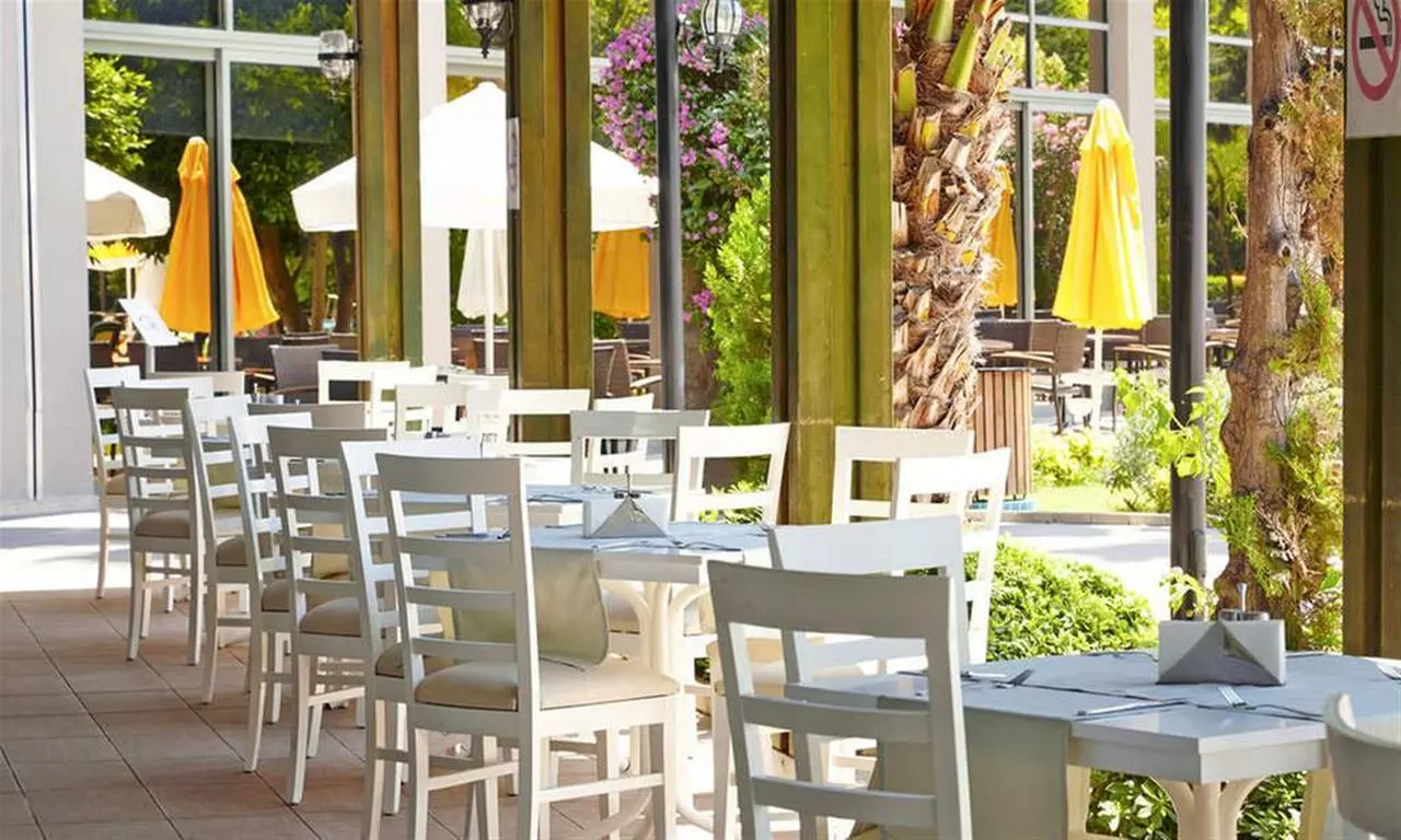 FAMERESIDENCE_SHABAVIZ (4).jpg